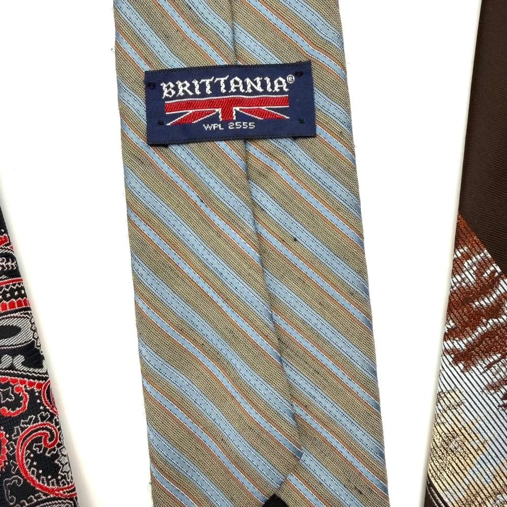 Brittania Men's Neckties Lot of 3 Paisley Striped Geometric Retro Ties